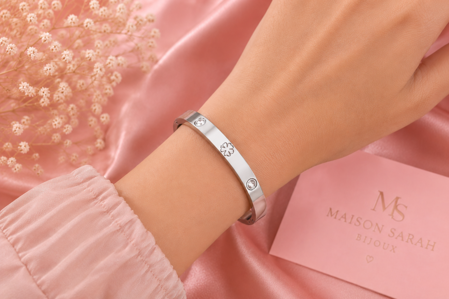 Bracelet Jonc Élégance Cœur & Trèfle – Acier Inoxydable